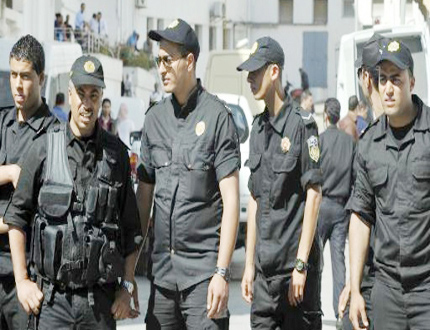>  من عناصر الأمن التونسي